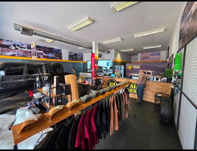 RETAIL PROPERTY TO RENT IN SILVER LAKES